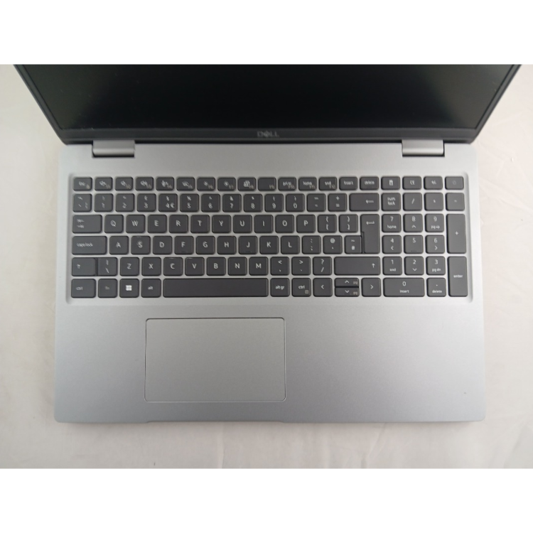 Refurbished Dell Latitude 5520 Core i5-1135G7 16GB RAM 256GB SSD 15.6 Inch Windows 11 Home Laptop