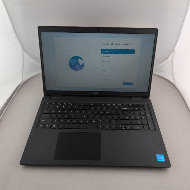 Refurbished Dell Latitude 3520 Core i5-1135G7 8GB RAM 256GB SSD 15.6 Inch Windows 11 Home Laptop