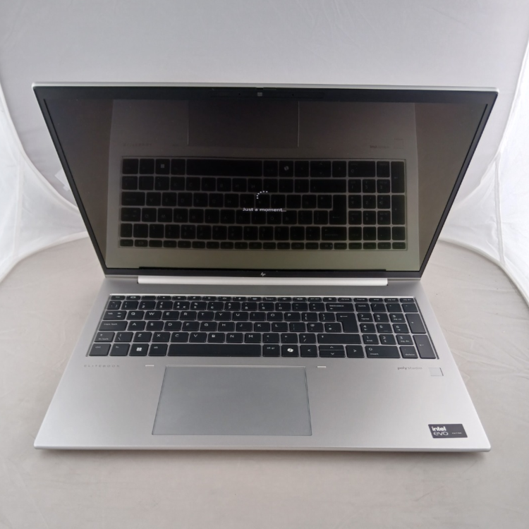 Refurbished HP Elitebook 860 G11 Core Ultra 7 155H 32GB RAM 1TB SSD 16 Inch Windows 11 Home Laptop