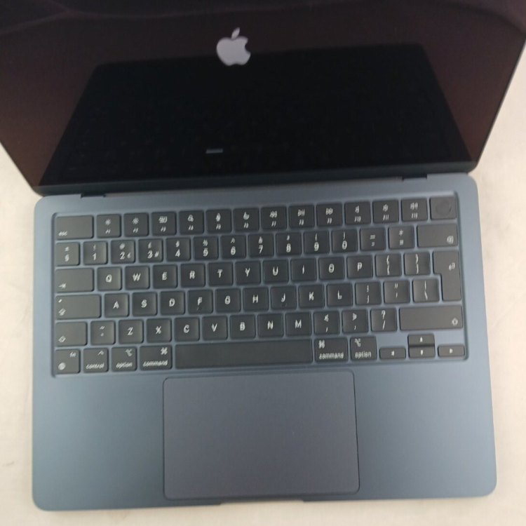 Refurbished Apple Macbook Air 13 Inch M3 8GB RAM 256GB SSD 2024 macOS Sequoia