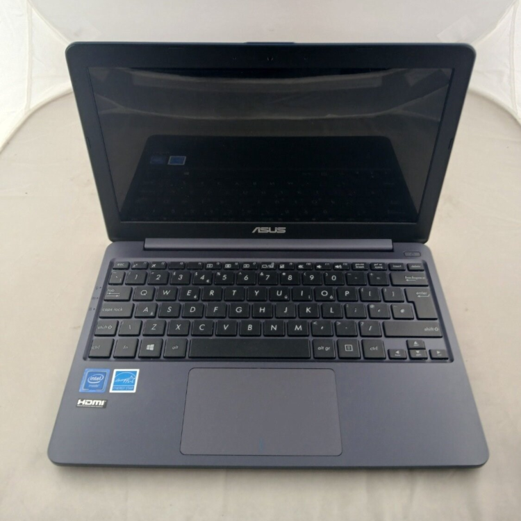 Refurbished ASUS Vivobook 12 E203MAS Intel Celeron N4000 4GB RAM 64GB MMC 11.6 Inch Windows 11 Laptop