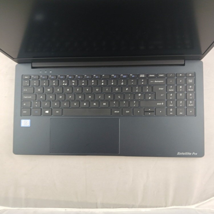 Refurbished Dynabook Satellite Pro C50-E-10D Core i3-8130U 8GB RAM 256GB SSD 15.6 Inch Windows 11 Home Laptop