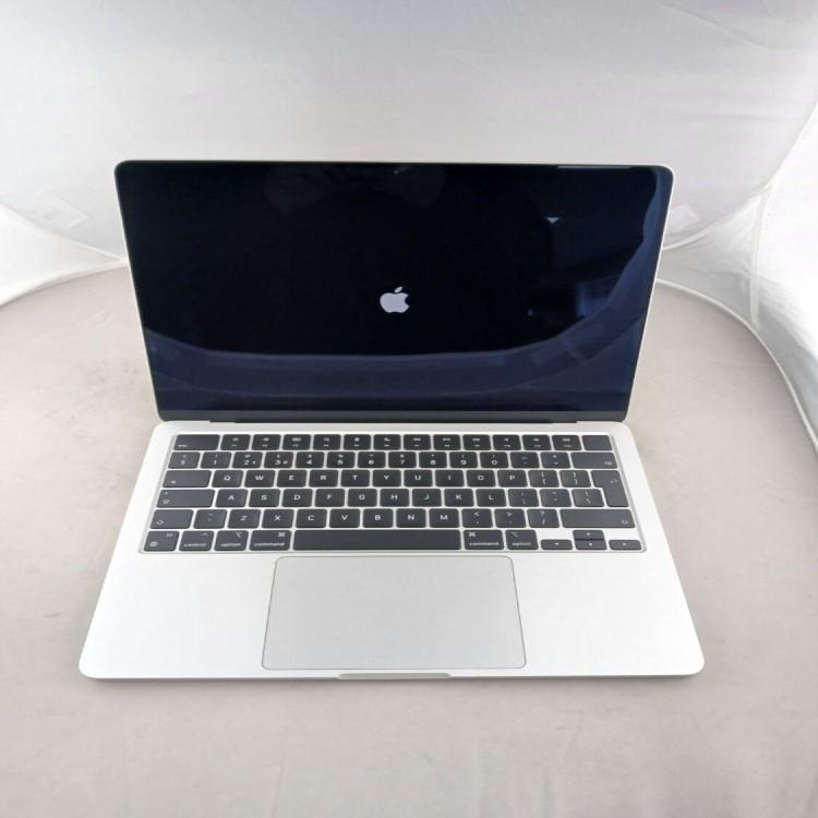 Refurbished Apple MacBook Air 13 Inch M3 16GB RAM 512GB SSD 2024 macOS Sequoia