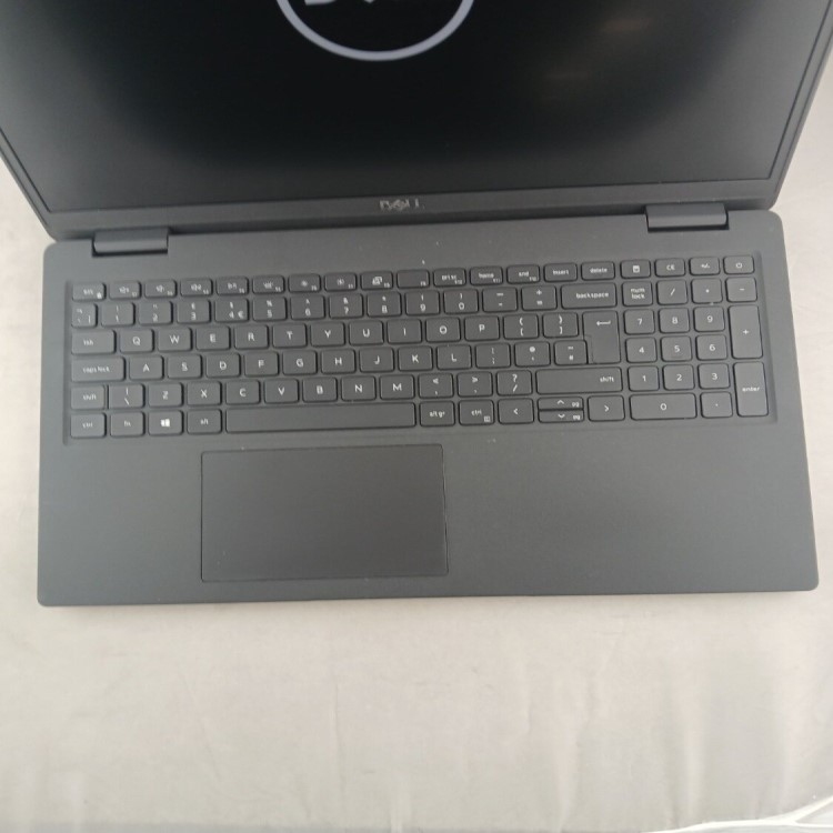 Refurbished Dell Latitude 3520 Core i3-1115G4 8GB RAM 256GB SSD 15.6 Inch Windows 11 Home Laptop