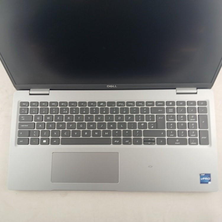 Refurbished Dell Latitude 5530 Core i7-1265U 16GB RAM 512GB SSD 15.6 Inch Windows 11 Home Laptop