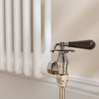Maesta Chrome Traditional Manual Angled Radiator Valves With Lockshield