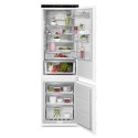 TSC8M181CS AEG Series 8000 249 Litre 70/30 Built In Fridge Freezer