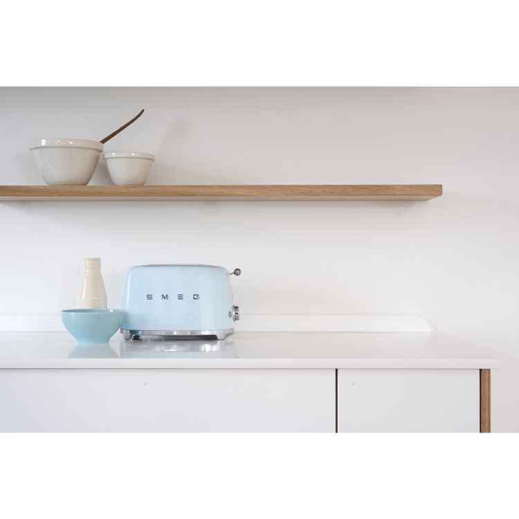 Smeg TSF01PBUK 2-Slice Retro Pastel Blue Toaster – Stylish Fast Toasting