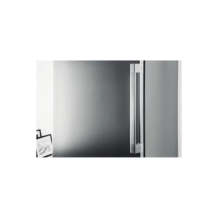 Refurbished Whirlpool UW8F2CXLSB2 Freestanding 257 Litre Frost Free Freezer Grey