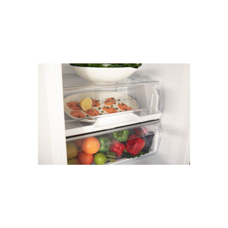 HOTPOINT DC85N1W 295 Litre Freestanding Fridge Freezer 50/50 Split Frost Free 59.6cm Wide - White