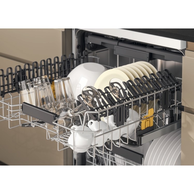 Whirlpool MaxiSpace Freestanding Dishwasher - D-Rated White