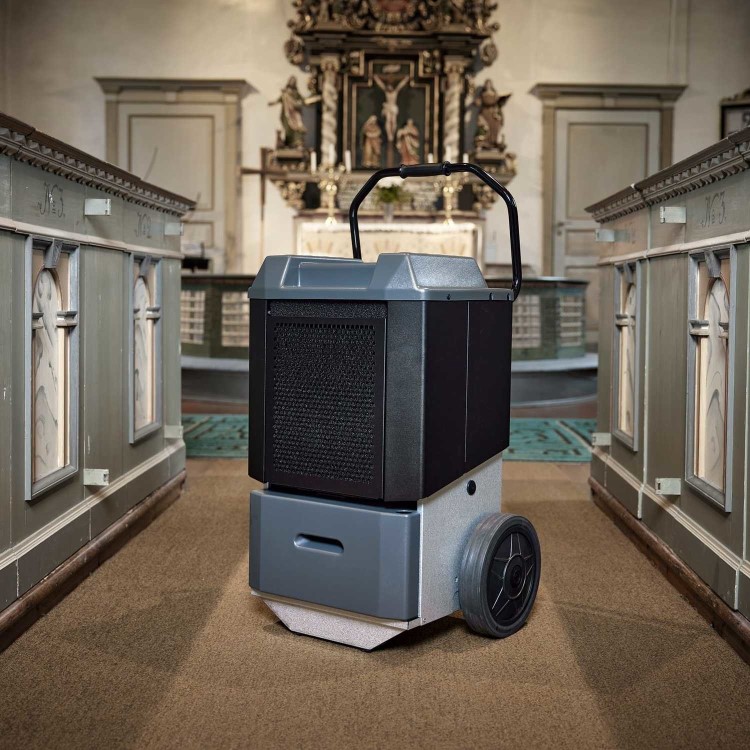 WCD8HG Heavy-Duty Metal Dehumidifier 49L/Day IPX4 for Workshops & Storage Areas