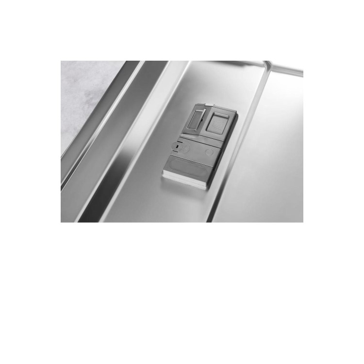 Whirlpool WIE2B19 13 Place Fully Integrated Dishwasher