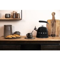 SMEG 50s Style Stovetop Kettle 2.3L capacity in Black - WKF01BL