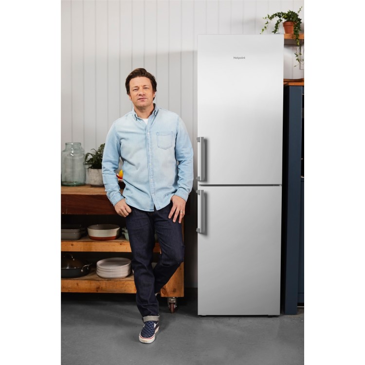 Hotpoint XECO85T2IWH Eco 189x60cm 327L Frost Free Freestanding Fridge Freezer Polar White