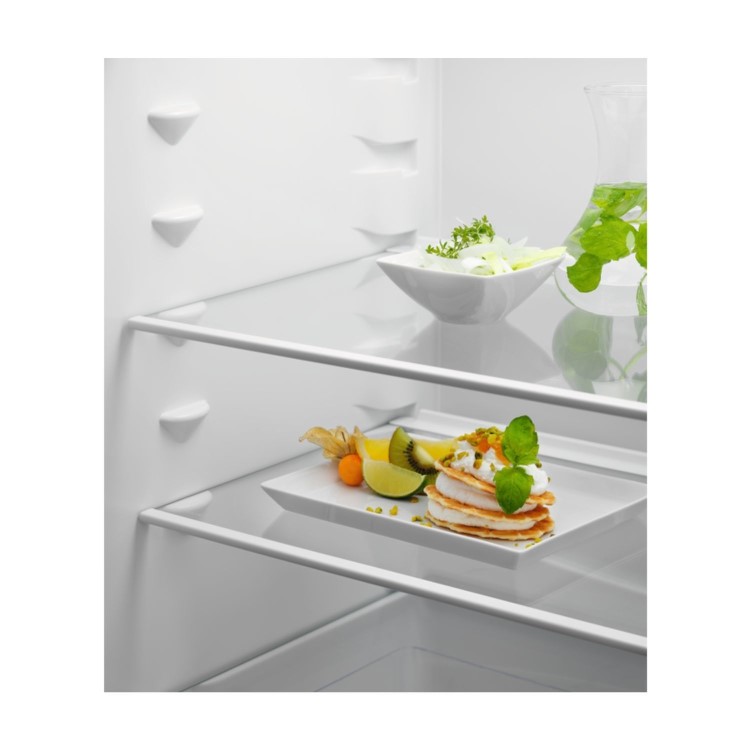 Zanussi 240 Litre 50/50 Integrated Fridge Freezer