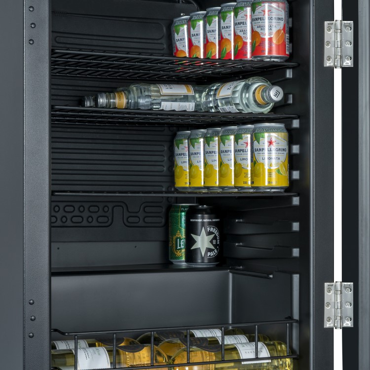 Refurbished electriQ eiQRETRO115DFBLK 115 Litre Drinks Fridge