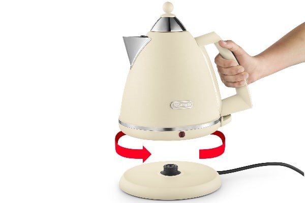 Delonghi Argento Kettle Cream Demonstration - Adjusting settings