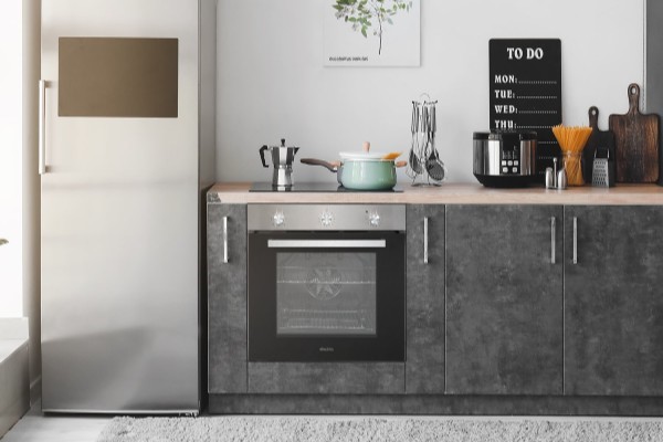 electriQ Plug-In Fan Assisted Single Oven – Black