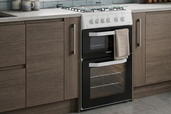 Hotpoint 50cm Gas Cooker - White